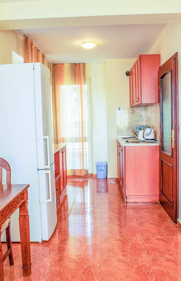 Dom-El Real Apartments 1 - Sveti Vlas Eksteriør bilde